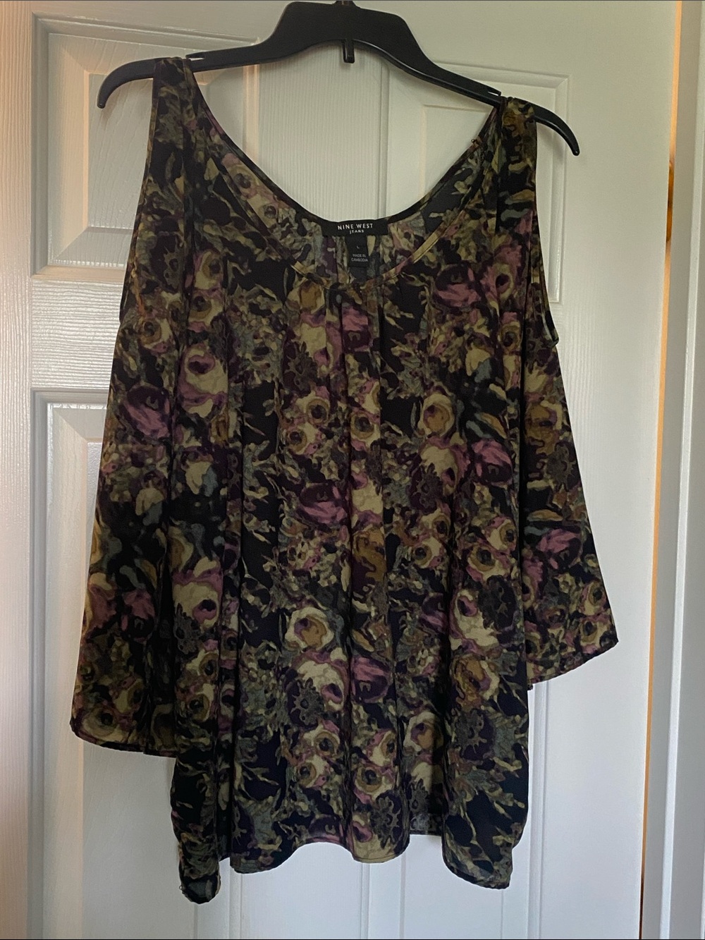 Nine West Black Floral Cold-Shoulder Top w/Olive & Mauve Accents Women’s Large